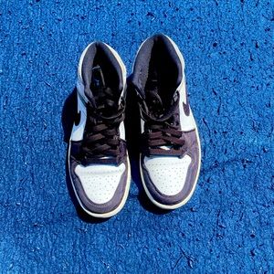 Nike Air Jordan mid